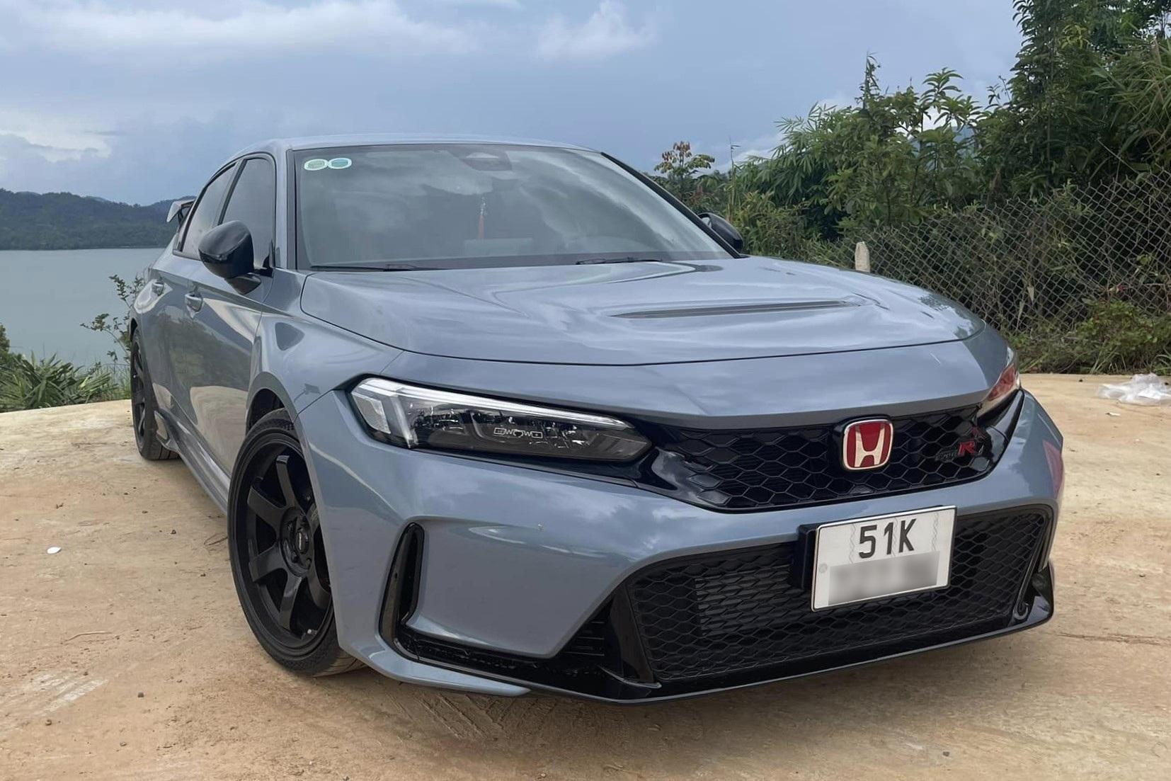 Honda Civic Type R lên sàn xe cũ, giá rao bán đắt hơn giá niêm yết xe mới - 1